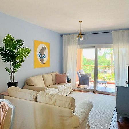 101 Hippo Apartment In Popular Regina Gardens Paphos Buitenkant foto