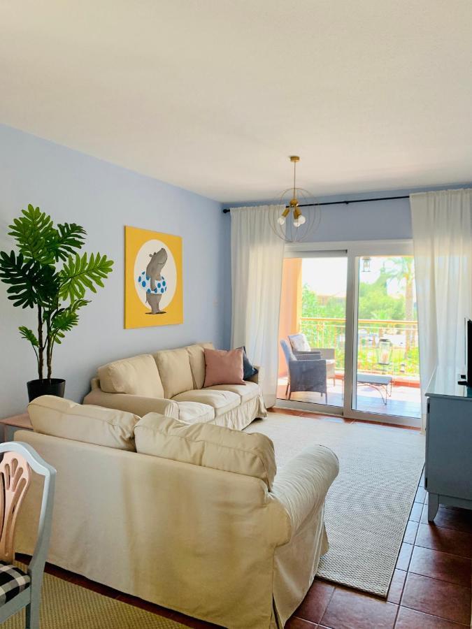 101 Hippo Apartment In Popular Regina Gardens Paphos Buitenkant foto