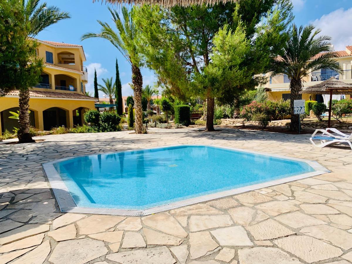 101 Hippo Apartment In Popular Regina Gardens Paphos Buitenkant foto